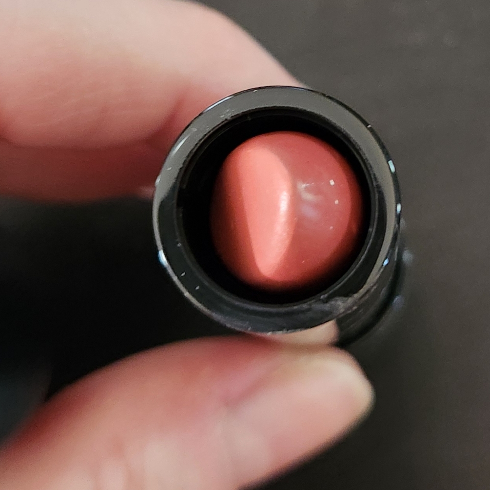 MAC Lipstick Glamour Era - Picture 3 of 3